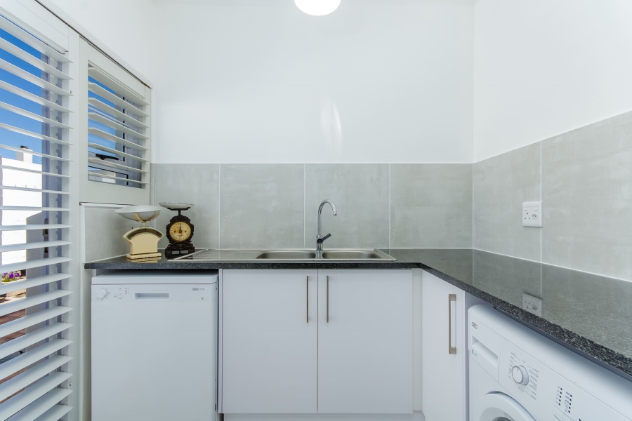 4 Bedroom Property for Sale in Pinehurst Western Cape